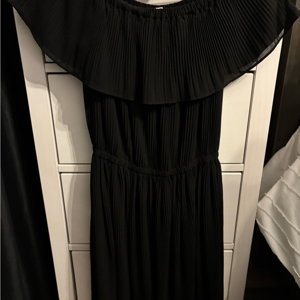 Michael Kors Black Pleated Maxi Dress-OFF SHOULDER OPTION, WORN ONCE✨